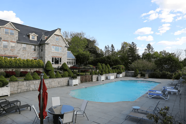 8 BR Estate in Mount Kisco