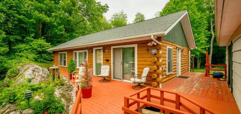 Country Log Home Retreat