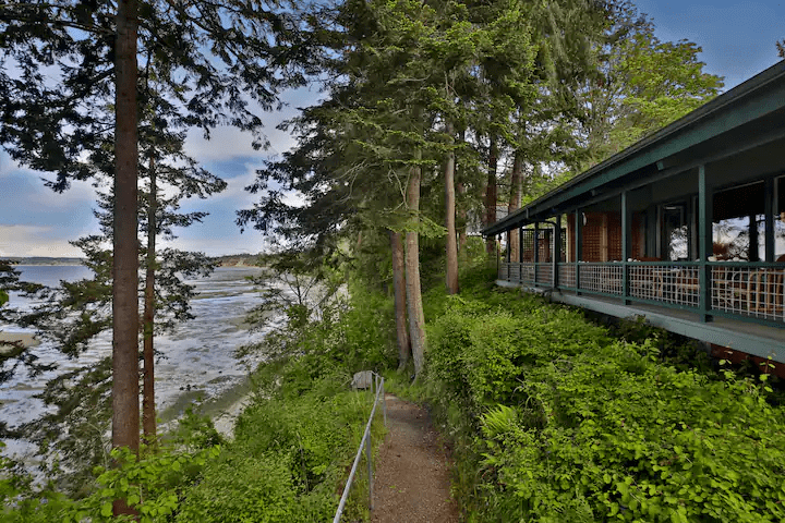 
Tidecrest High Bluff Hideaway & Beach Front Cabin